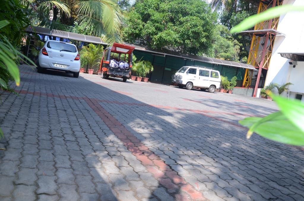 Cochin Palace Kochi Exteriör bild